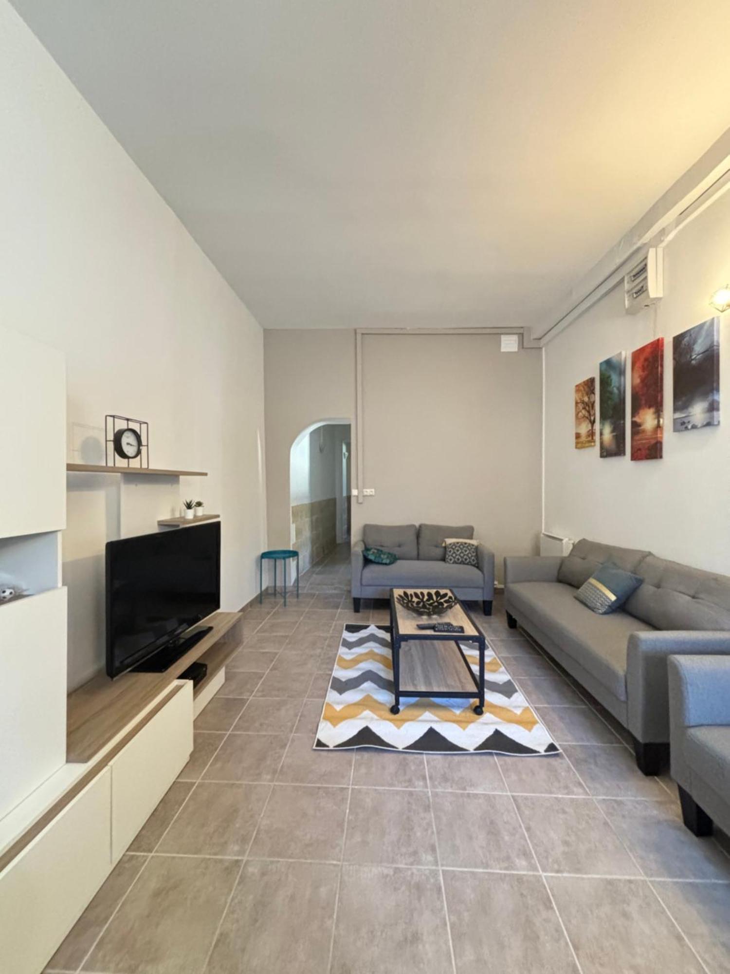 L'entre Nous, Superbe Maison Au Centre De St Aignan Holiday home